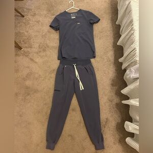 Figs Scrubs Gray with Jogger Pants